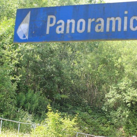 Zum Wohlfuehlen Ferienwohnung Fuer Max 5 Erwachsene Und 1 Kind, Schwimmbad Vor Der Tuer, Tiere Erlaubt Sierksdorf Buitenkant foto