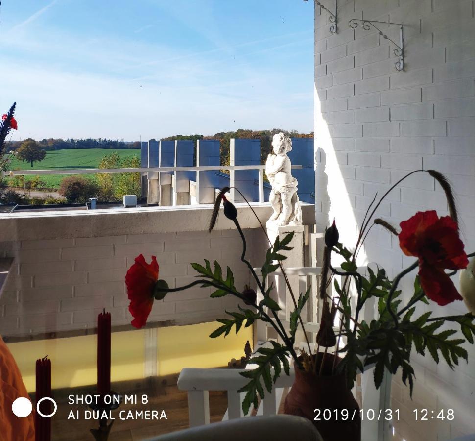 Zum Wohlfuehlen Ferienwohnung Fuer Max 5 Erwachsene Und 1 Kind, Schwimmbad Vor Der Tuer, Tiere Erlaubt Sierksdorf Buitenkant foto